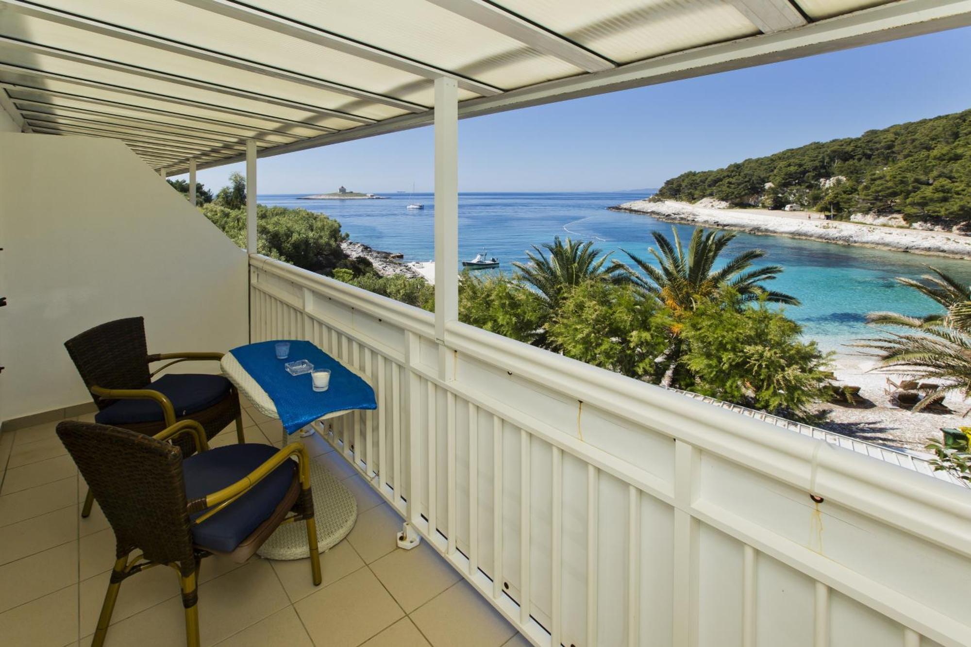 Apartmán By The Sea Hvar - 10430